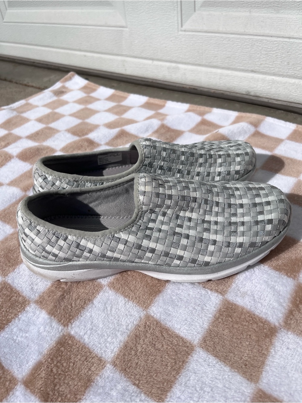 e360 Easy Spirit Women’s Slip On Shoes Size 8 - Picture 3 of 10